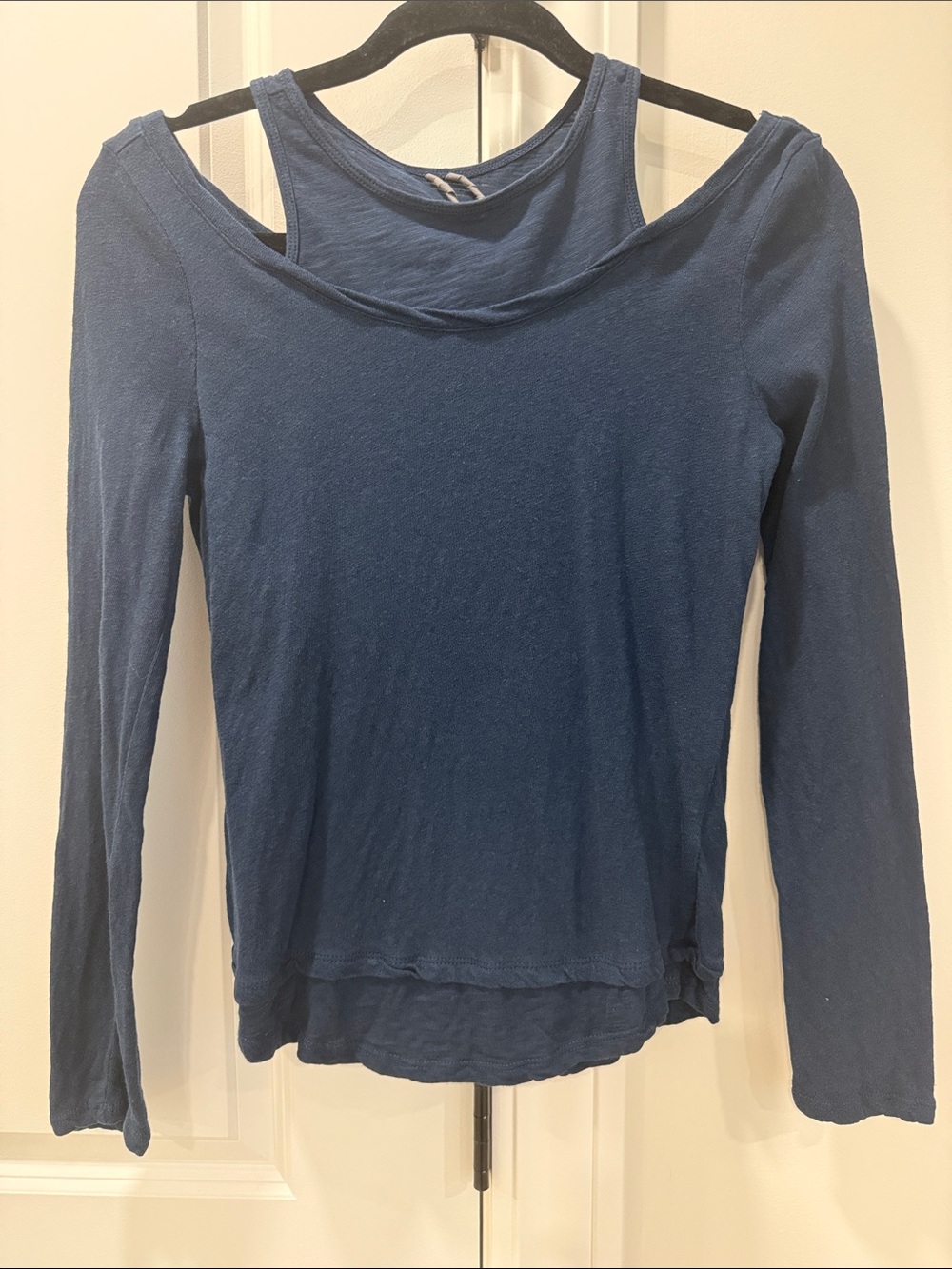 Anthropologie Navy Blue Cold-Shoulder Long Sleeve Top size XS
